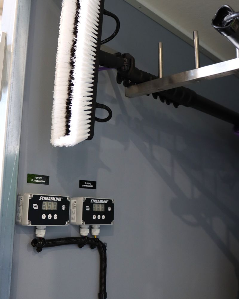 Window cleaning trailer fitout photo 2