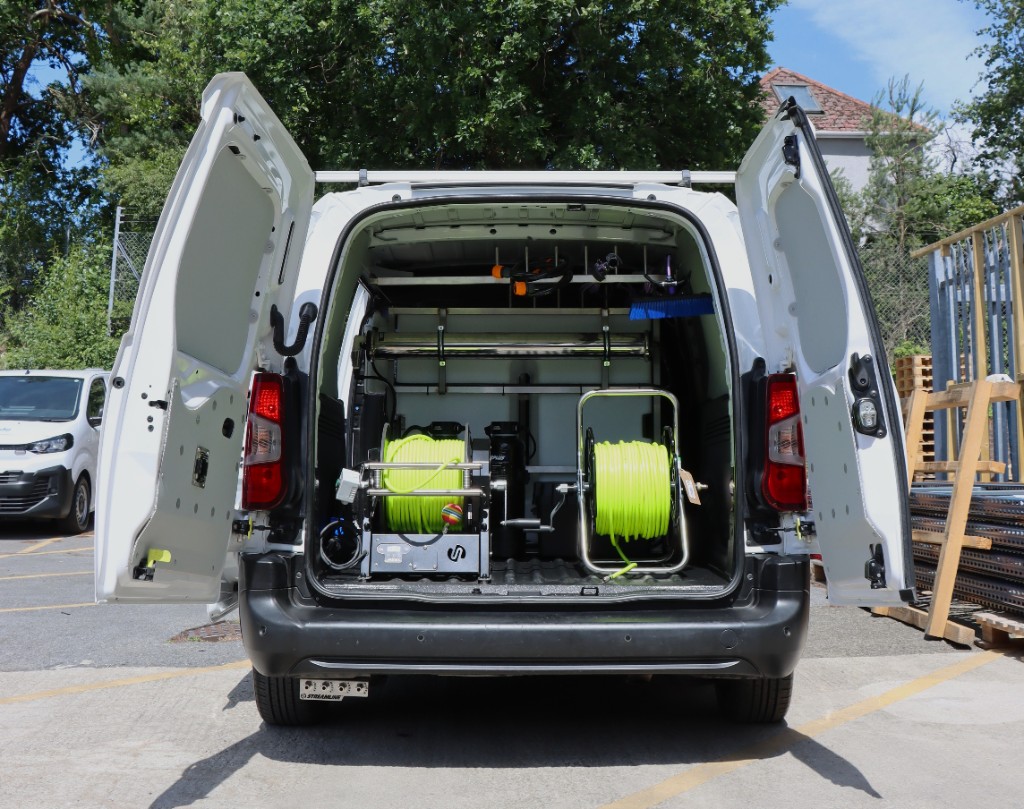 Citroen Berlingo L1H1 — Professional Window Cleaning Van
